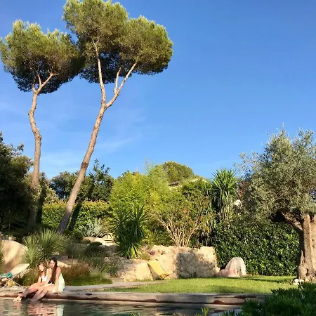 Villa L'Ensoleillee Roquefort-les-Pins Exterior photo